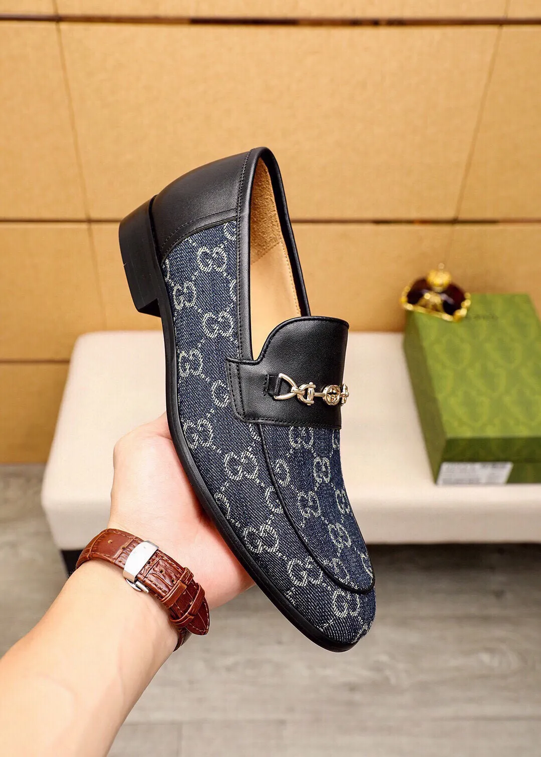 Men's shoes 💰540 💐 GUCCI official website dress shoes 🌀 Italian 🇮🇹 imported denim upper ➕ top imported water-dyed cow 🐂 leather lining 💋 fine handmade original outsole, the real thing looks better when photographed in person Standard size 38-44 (45🉑️customized)